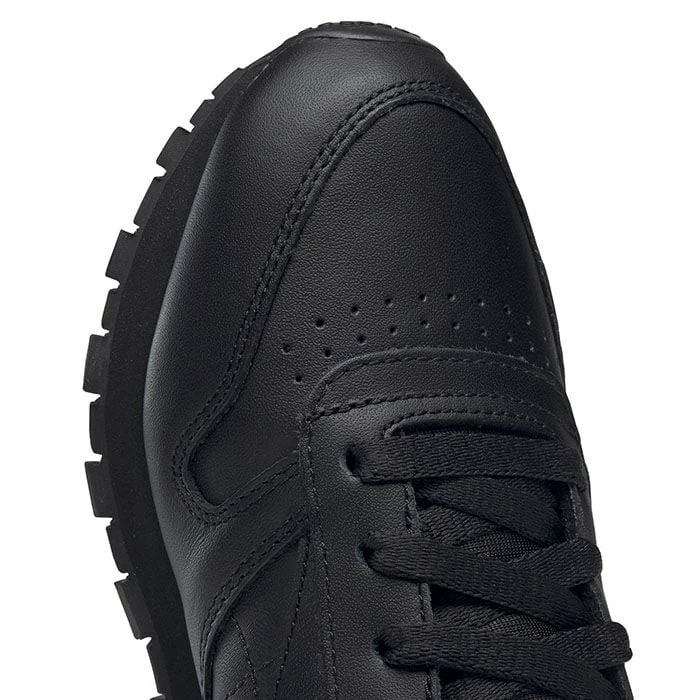 Reebok Women's Classic Leather Shoe - Image 5