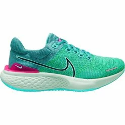 Nike Women's ZoomX Invincible Run Flyknit 2 Running Shoe