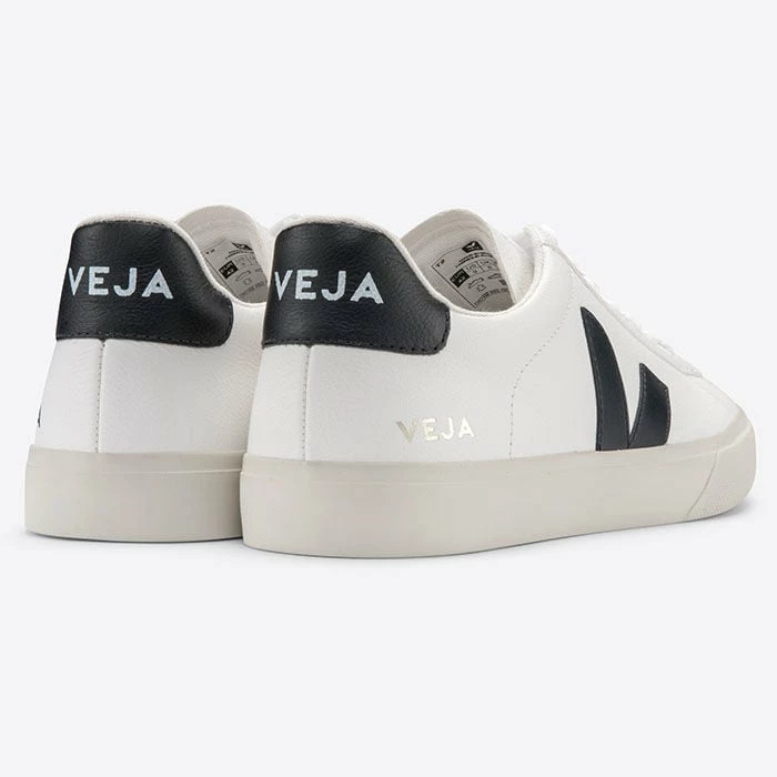 Veja Unisex Campo Sneaker - Image 2