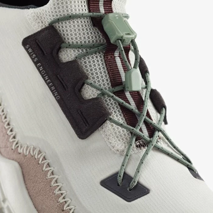 On Women's Cloudaway Shoe - Image 6