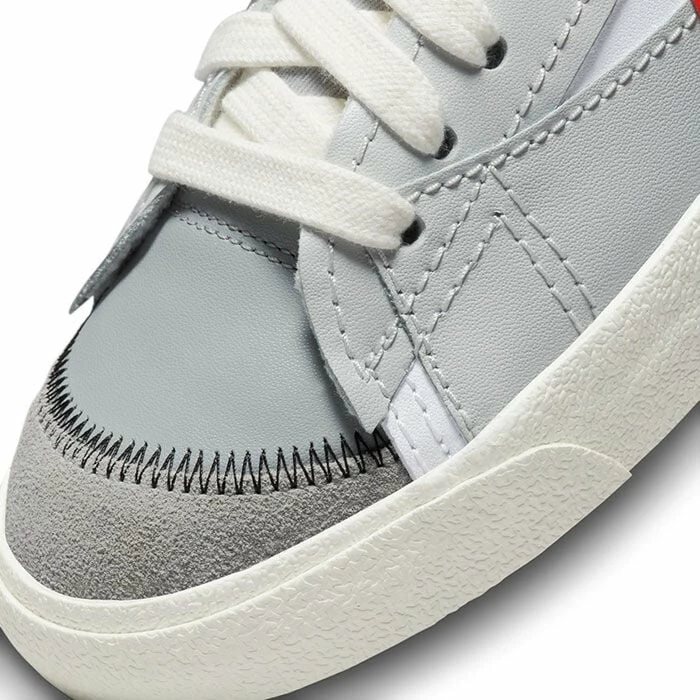 Nike Women's Blazer Low '77 Jumbo Shoe - Image 6