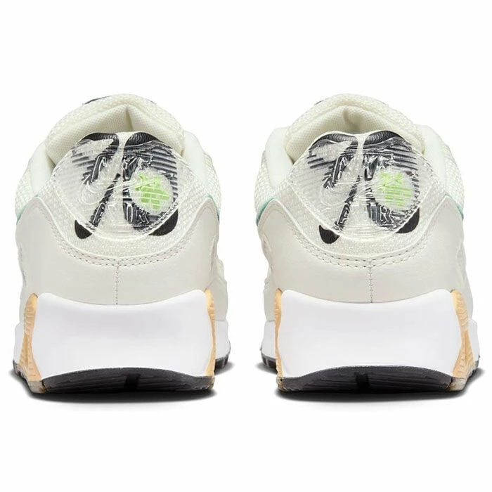 Nike Women's Air Max 90 SE Shoe - Image 2