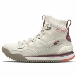 The North Face Women's Back-To-Berkeley III Sport Waterproof Boot