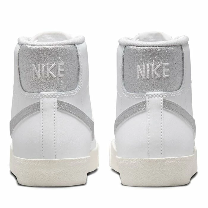 Nike Women's Blazer Mid '77 ESS Shoe - Image 2