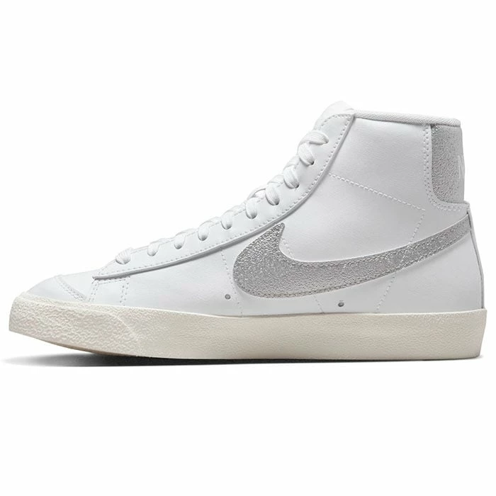 Nike Women's Blazer Mid '77 ESS Shoe - Image 3