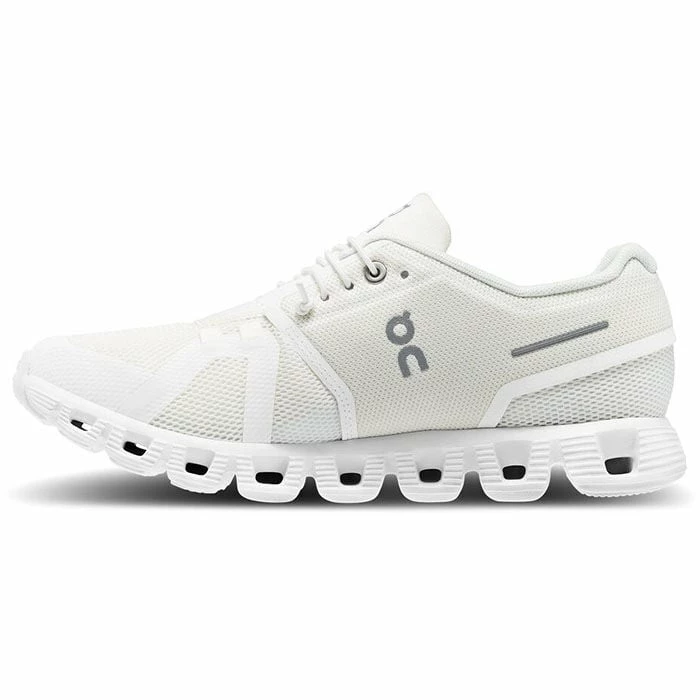 On Women's Cloud 5 Running Shoe - Image 3