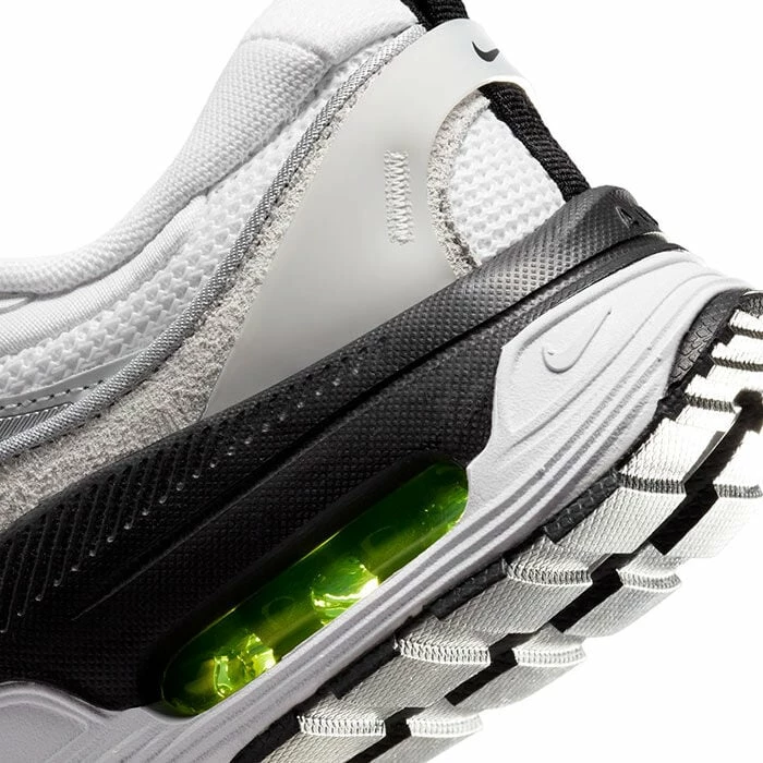 Nike Women's Air Max Bliss Shoe - Image 7