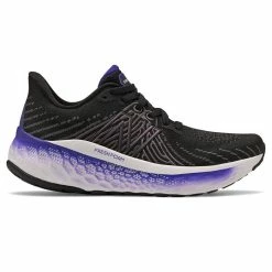 New Balance Women's Fresh Foam Vongo V5 Running Shoe (Wide)